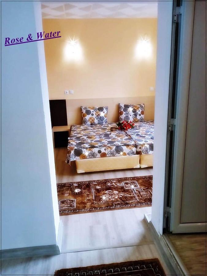 Rose & Water Guest House Павел-Баня Экстерьер фото