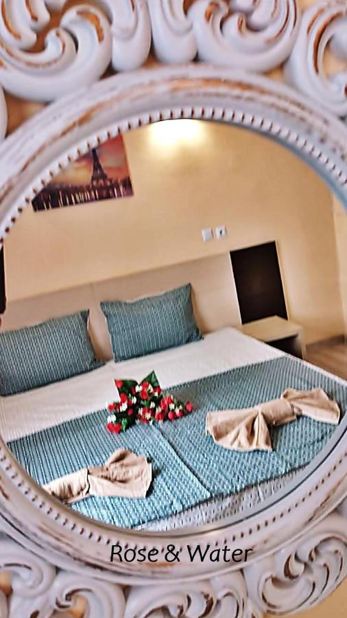 Rose & Water Guest House Павел-Баня Экстерьер фото